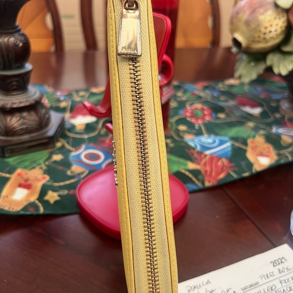 FURLA Leather Wallet Authentic Bought in Japan - Picture 10 of 14